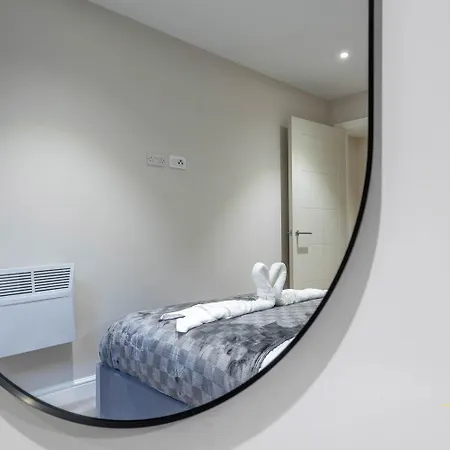 Jenga Suite I Leeds City Centre I Sleeps 2 * 利兹