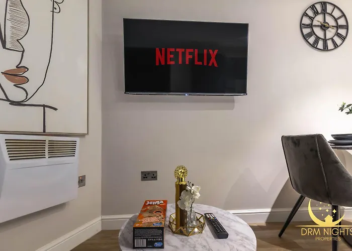 Centre-1bdr-2guest-lift-bright 公寓 *