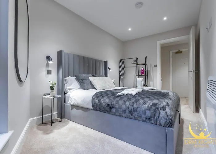 Centre-1bdr-2guest-lift-bright 公寓 *